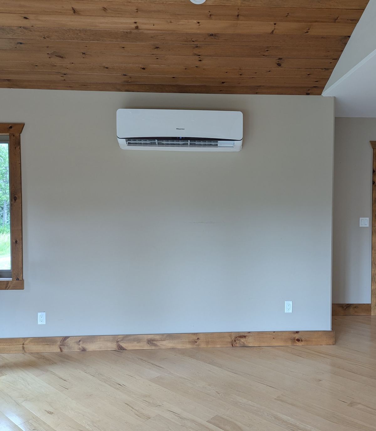 Hisense wall-mounted mini-split in a cottage living room